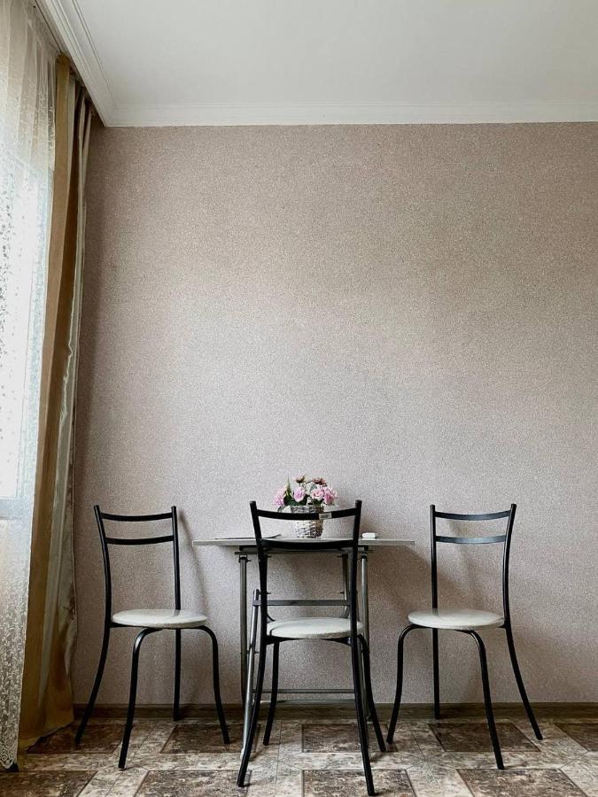 ホテル Naziti House バトゥーミ エクステリア 写真